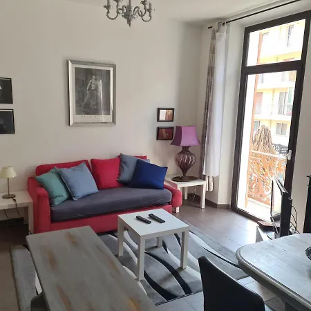 La Mascotte Apartment *