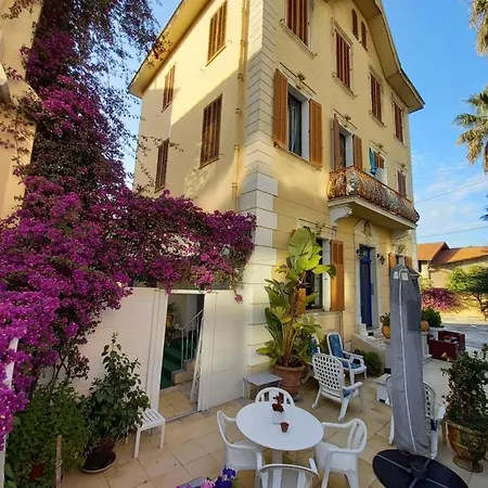 La Mascotte * Vallauris